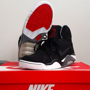 2014 Nike air force 180 mid sz9